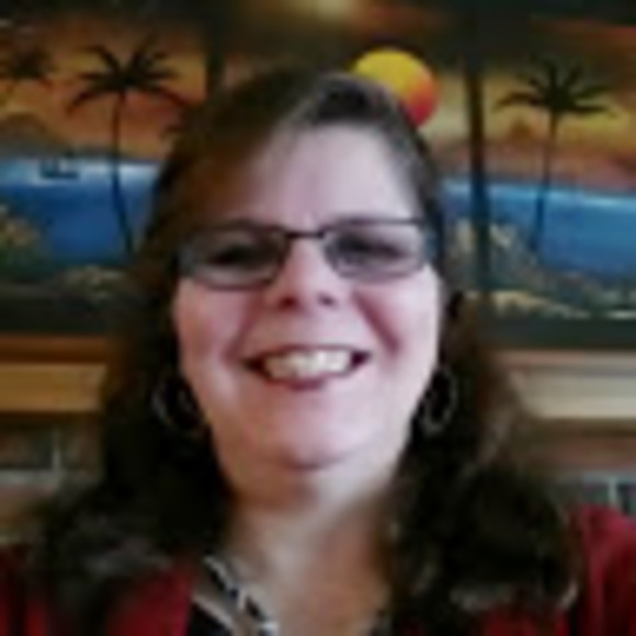 Meet your Posher, Beth - Picture 1 of 1